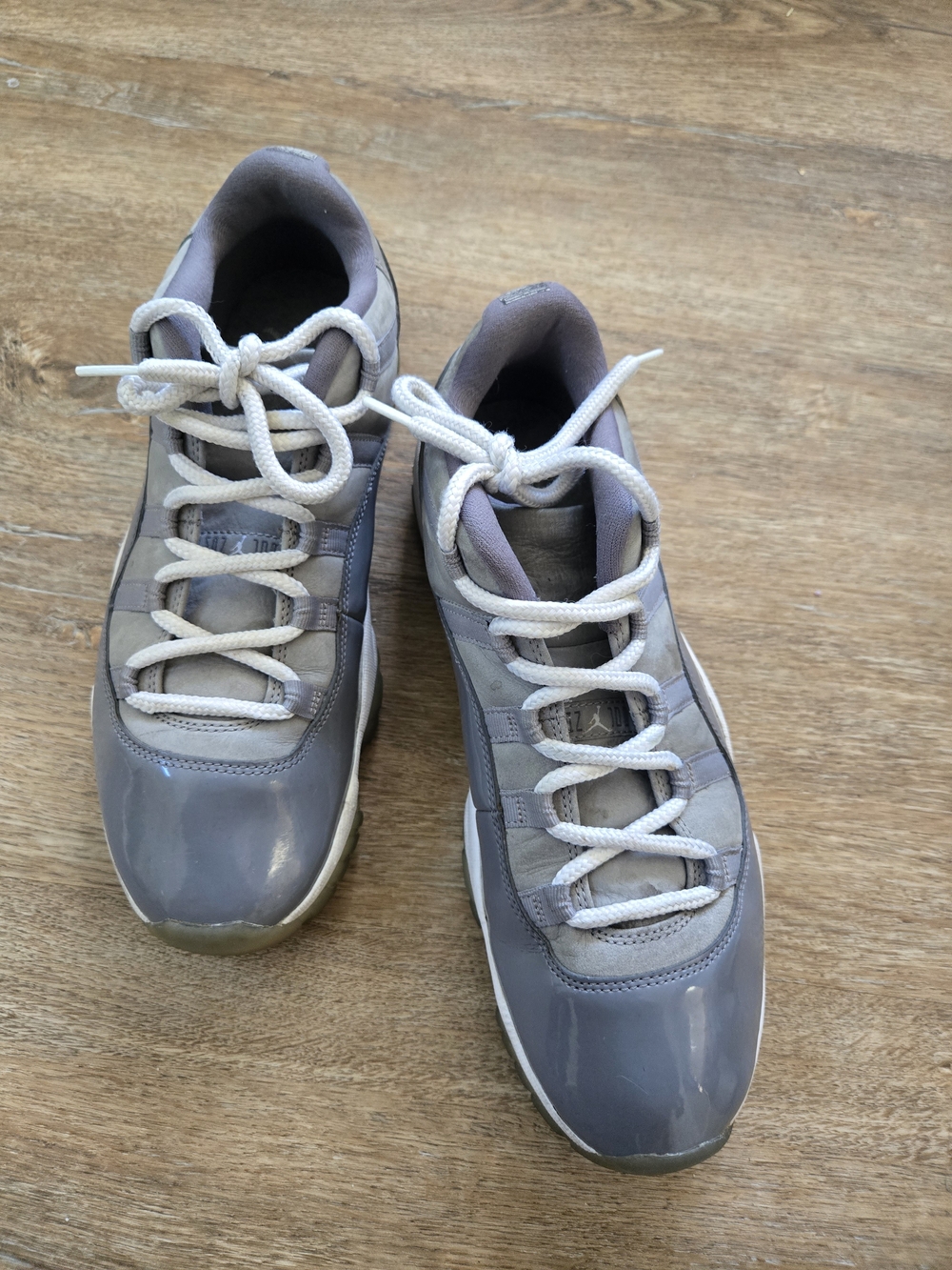 Men's JORDAN 11 LOW Gray Patent Sneaker- Size 11